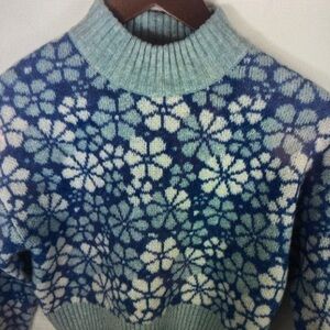 Floral Patterned Blue and White Kids Sweater